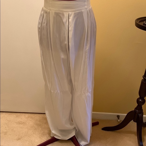 Beechers Brooks Elegant White Pleated Pants - Picture 1 of 13